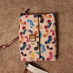 Dooney and bourke